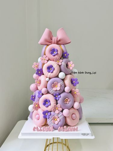 Tháp bánh donut bé gái hồng tím 31c