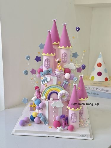 Bánh 2 tầng lâu đài pony unicorn