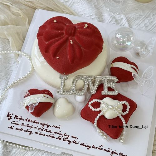 Set bánh kỉ niệm entremet tim tráng gương và phun nhung - Entremet tráng gương